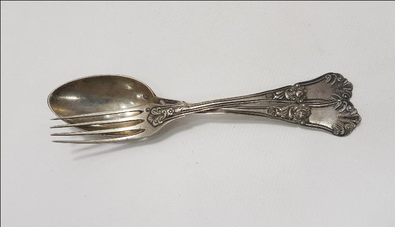 OSMANLI DÖNEMİ TUĞRALI, ÇEŞNİLİ VE SAH DAMGALI ÇATAL KAŞIK TAKIMI