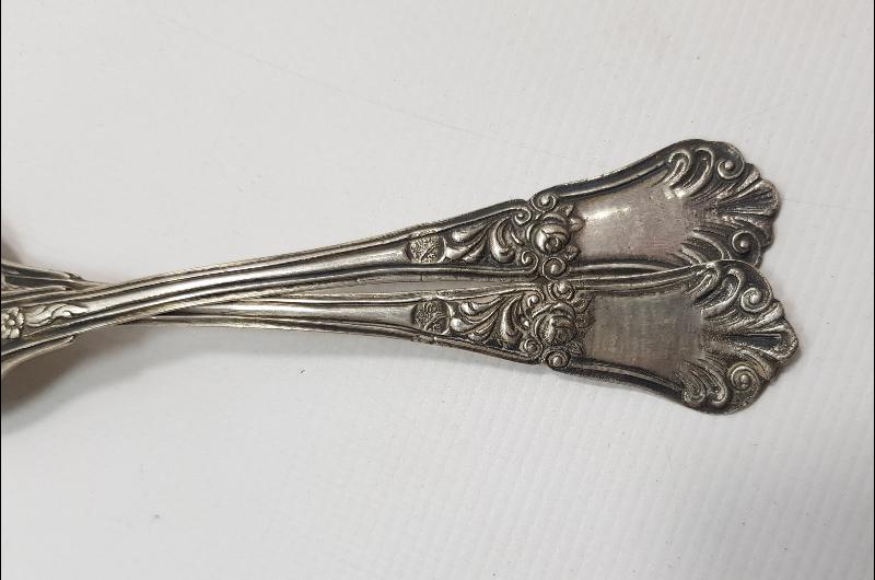 OSMANLI DÖNEMİ TUĞRALI, ÇEŞNİLİ VE SAH DAMGALI ÇATAL KAŞIK TAKIMI