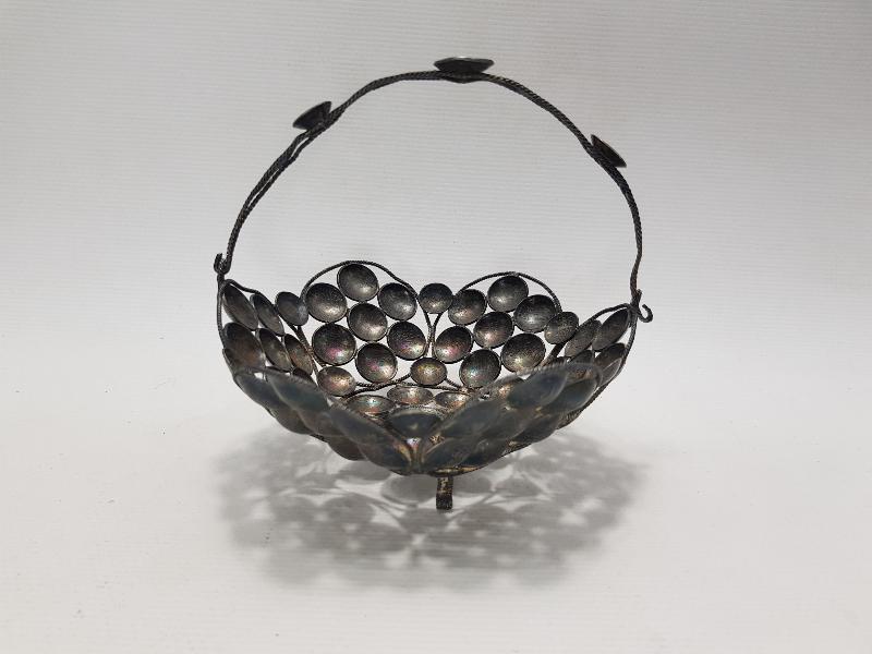 OSMANLI GÜMÜŞ PARALARDAN YAPILMIŞ NADİR FORMDA ŞEKERLİK