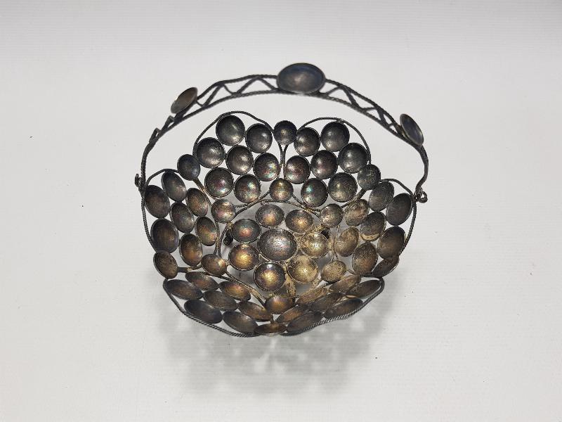 OSMANLI GÜMÜŞ PARALARDAN YAPILMIŞ NADİR FORMDA ŞEKERLİK