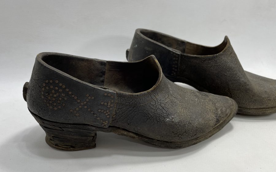 OSMANLI DÖNEMİ ÇOK NADİR KABARALI DAMAT AYAKKABISI