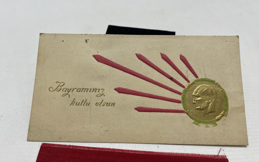 1935 YILINA AİT CHP YAKA BAYRAĞI VE BAYRAM TEBRİK KARTI