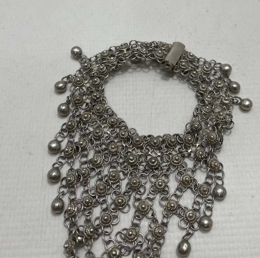 GÜVERSE İŞÇİLİKLİ ŞAHMERAN MODELİ YÜZÜKLÜ BİLEKLİK 