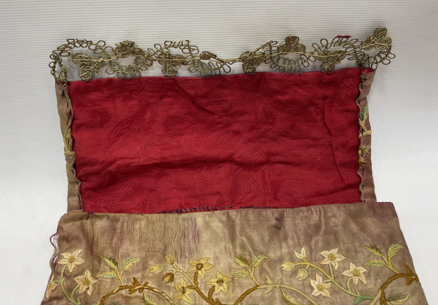 OSMANLI DÖNEMİ İPEK KUR!AN-I KERİM KABI