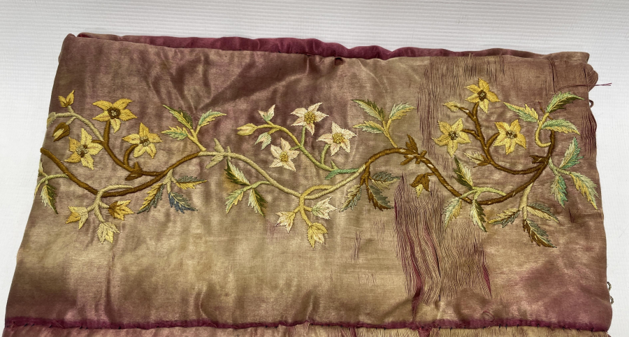 OSMANLI DÖNEMİ İPEK KUR!AN-I KERİM KABI