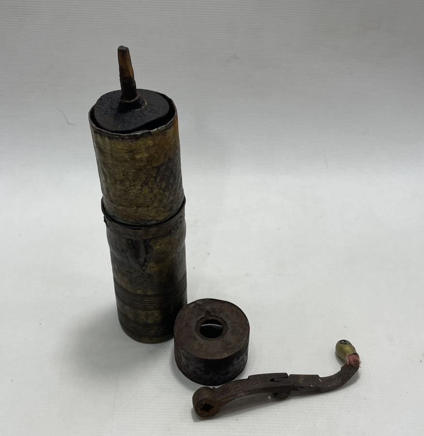 OSMANLI DÖNEMİ NADİR FORMDA KAHVE DEĞİRMENİ