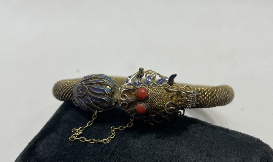 ÜZERİ MİNE İŞÇİLİKLİ ALTIN KAPLAMA  ANTİKA BİLEKLİK