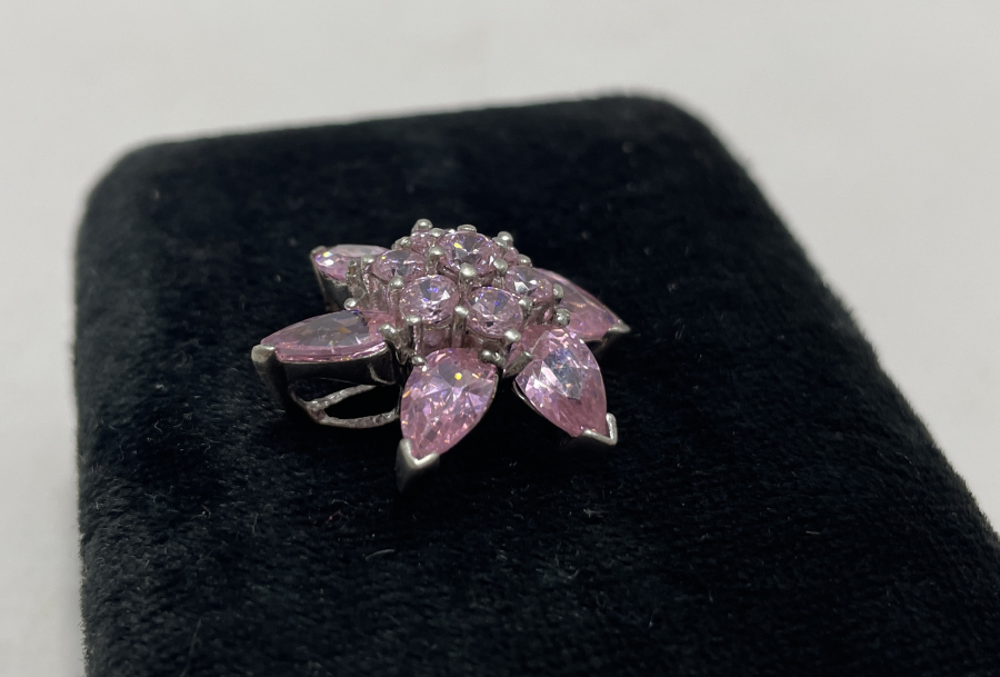 YILDIZ FORMUNDA GÜMÜŞ KOLYE UCU