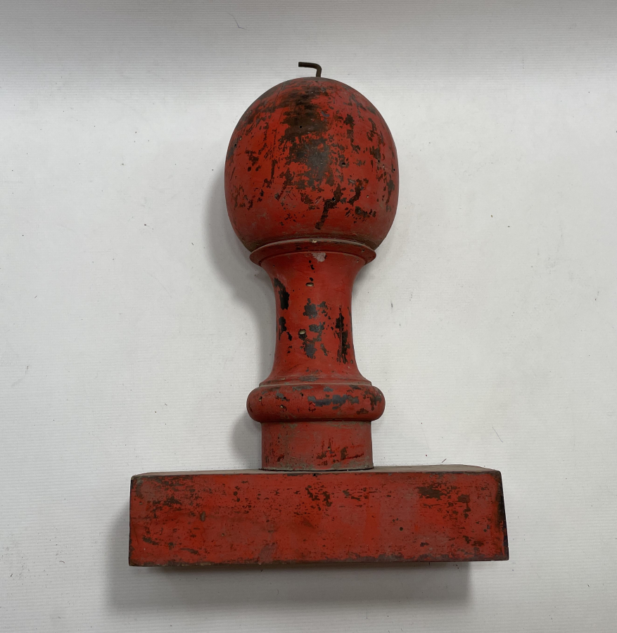 BÜYÜK BOY AHŞAPTAN MAMUL ANTİKA MÜHÜRCÜ TABELASI