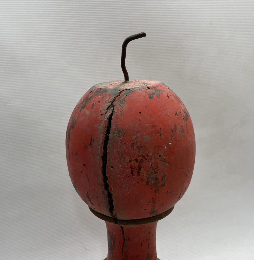 BÜYÜK BOY AHŞAPTAN MAMUL ANTİKA MÜHÜRCÜ TABELASI