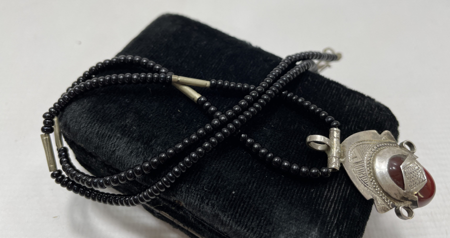 GRANAT TAŞLI ÖZEL DİZAYN GÜMÜŞ KOLYE