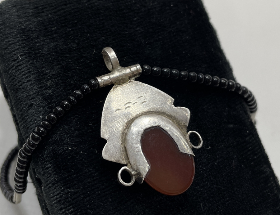 GRANAT TAŞLI ÖZEL DİZAYN GÜMÜŞ KOLYE