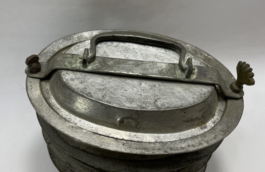 OSMANLI DÖNEMİ ÜZERİ HİLAL MOTİFLİ SEFER TASI