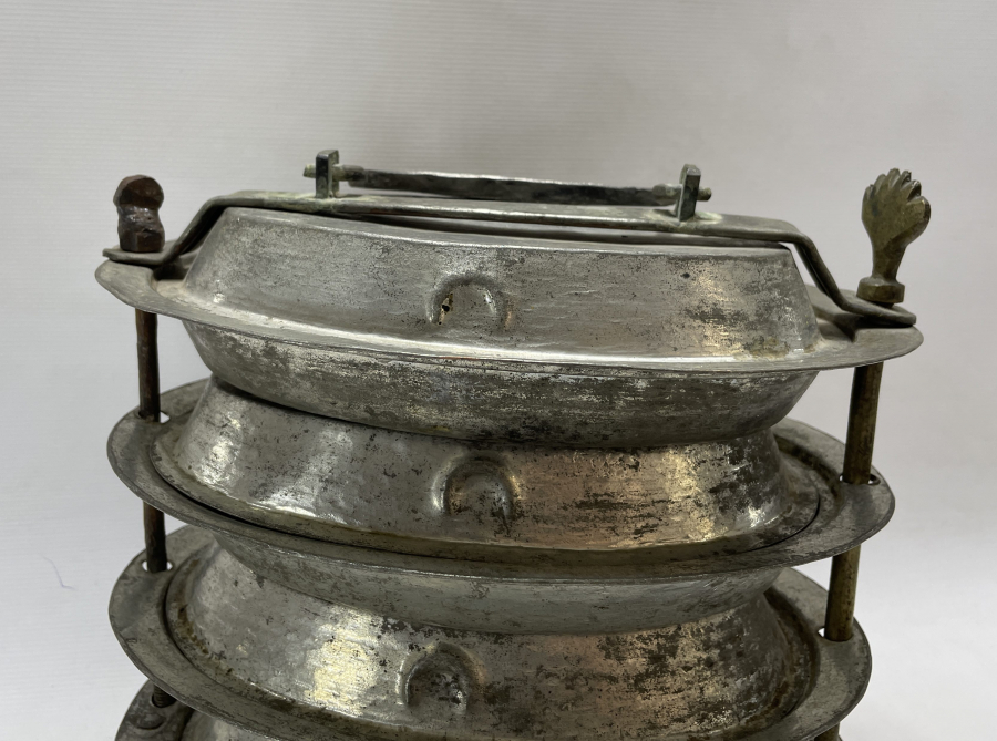 OSMANLI DÖNEMİ ÜZERİ HİLAL MOTİFLİ SEFER TASI