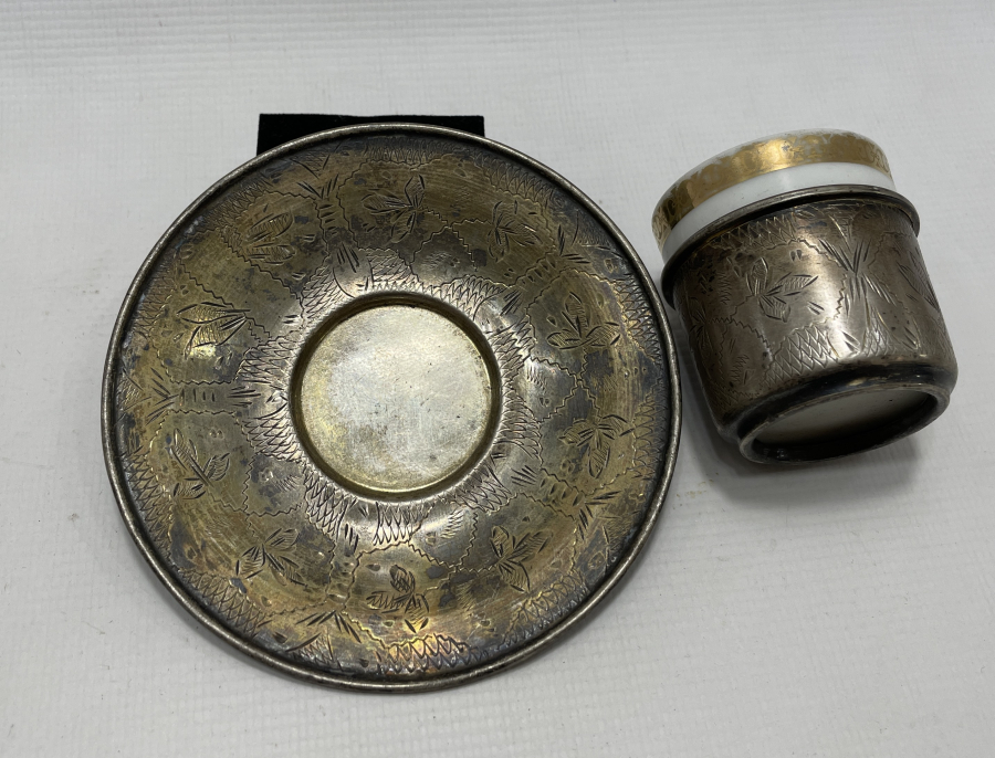 OSMANLI DÖNEMİ ÜZERİ KALEM İŞÇİLİKLİ GÜMÜŞ FİNCAN VE ALTLIĞI