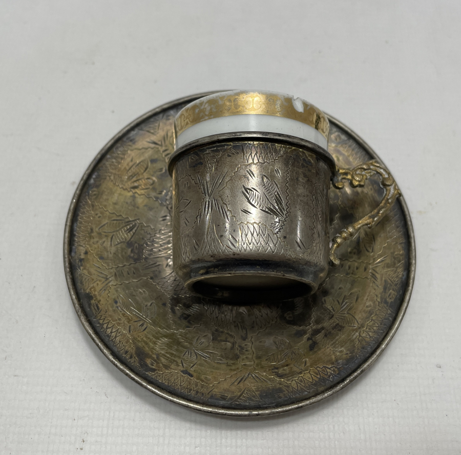 OSMANLI DÖNEMİ ÜZERİ KALEM İŞÇİLİKLİ GÜMÜŞ FİNCAN VE ALTLIĞI