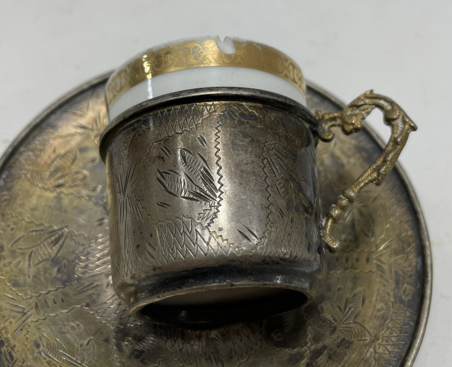 OSMANLI DÖNEMİ ÜZERİ KALEM İŞÇİLİKLİ GÜMÜŞ FİNCAN VE ALTLIĞI