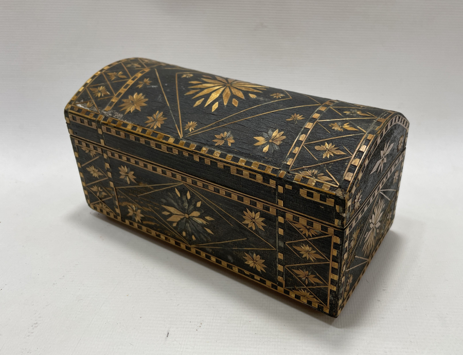 TAMAMI EL YAPIMI SAMAN ÇÖPÜNDEN YAPILMIŞ KAPAKLI KUTU