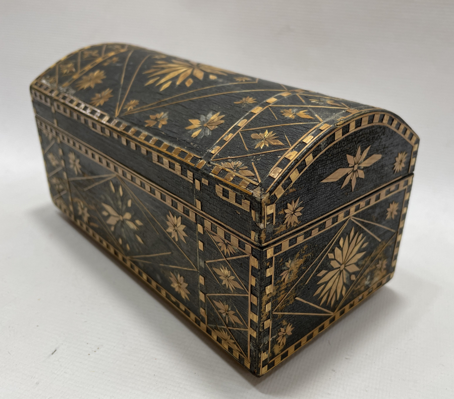 TAMAMI EL YAPIMI SAMAN ÇÖPÜNDEN YAPILMIŞ KAPAKLI KUTU