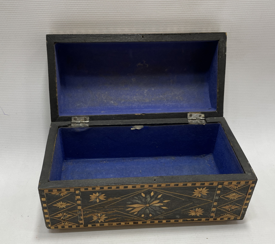 TAMAMI EL YAPIMI SAMAN ÇÖPÜNDEN YAPILMIŞ KAPAKLI KUTU