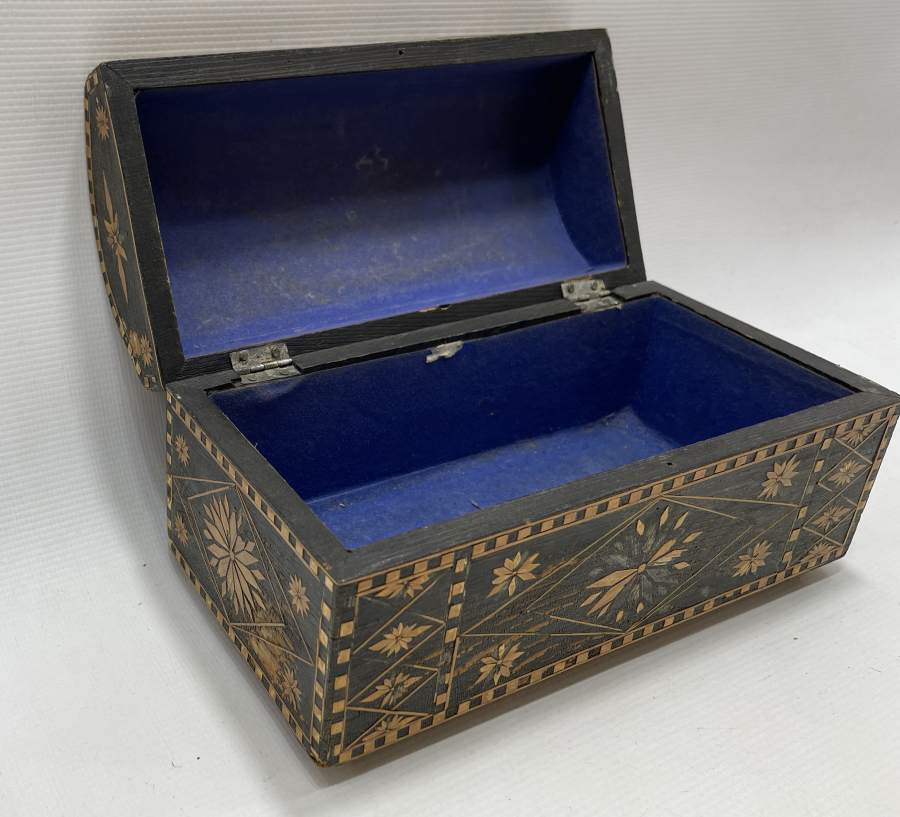 TAMAMI EL YAPIMI SAMAN ÇÖPÜNDEN YAPILMIŞ KAPAKLI KUTU