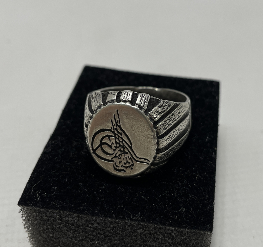 ÜZERİ TUĞRA MOTİFLİ GÜMÜŞ YÜZÜK