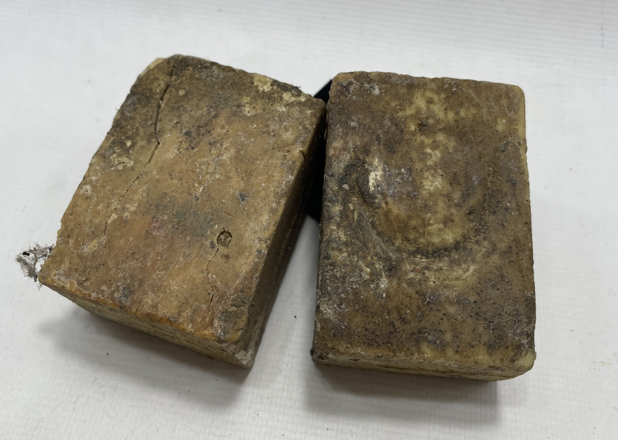 ÜZERİNDE OSMANLICA HİLALİ AHMER CEMİYETİ YAZILI 2 ADET OSMANLI SABUN