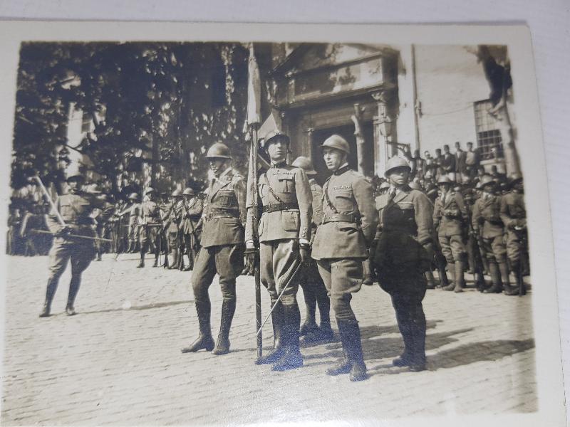 İŞGAL KUVVETLERİ İSTANBUL'DA İÇTİMA ALANINDA 