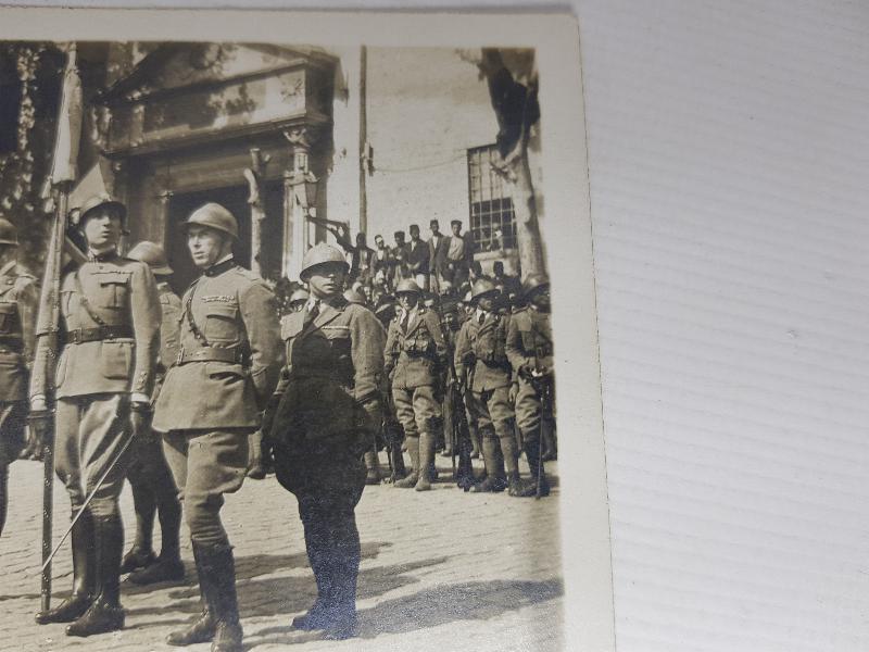 İŞGAL KUVVETLERİ İSTANBUL'DA İÇTİMA ALANINDA 