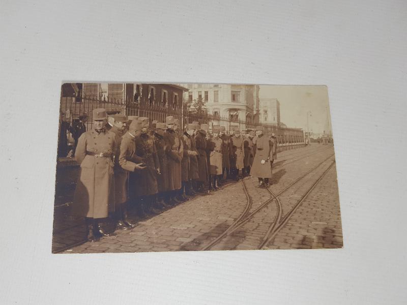 İŞGAL KUVVETLERİ İSTANBUL'DA TRAMVAY HATTINDA