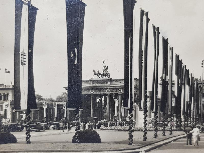 1936 BERLİN OLİMPİYATLARI TÜRK BAYRAKLI PG KARTPOSTAL 