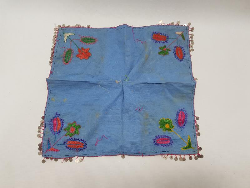 İKİ ADET EL İŞLEMELİ ÇEVRE