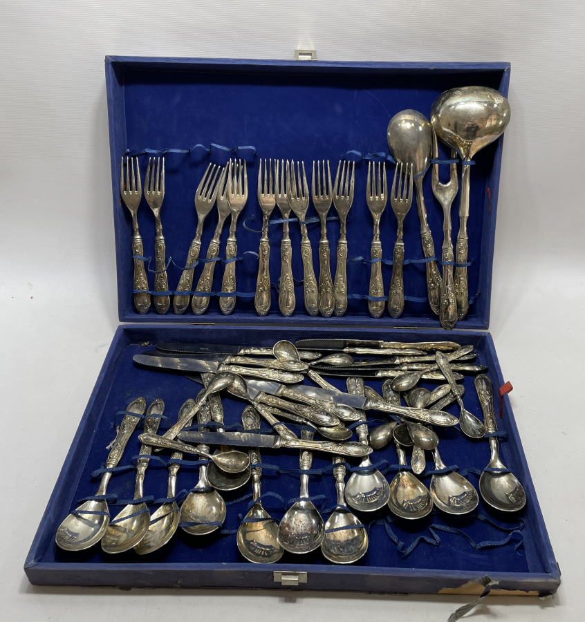 1900 BAŞLARI ORJİNAL KUTUSUNDA  GÜMÜŞ KAPLAMA 6 KİŞİLİK YEMEK TAKIMI