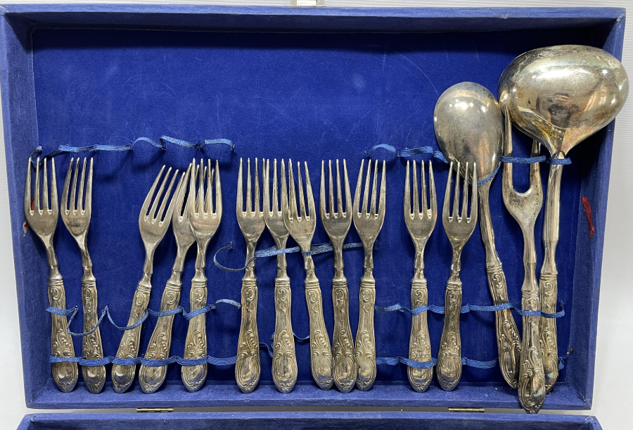 1900 BAŞLARI ORJİNAL KUTUSUNDA  GÜMÜŞ KAPLAMA 6 KİŞİLİK YEMEK TAKIMI