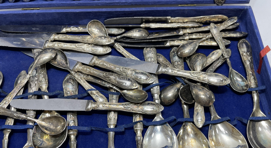 1900 BAŞLARI ORJİNAL KUTUSUNDA  GÜMÜŞ KAPLAMA 6 KİŞİLİK YEMEK TAKIMI