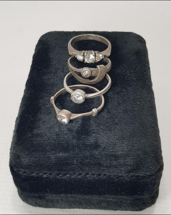 4 ADET GÜMÜŞ YÜZÜK 