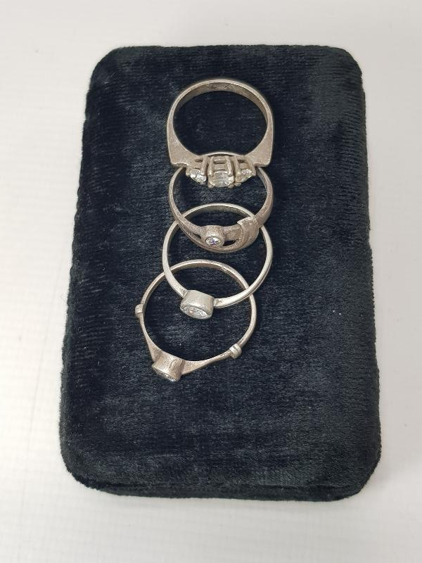 4 ADET GÜMÜŞ YÜZÜK 