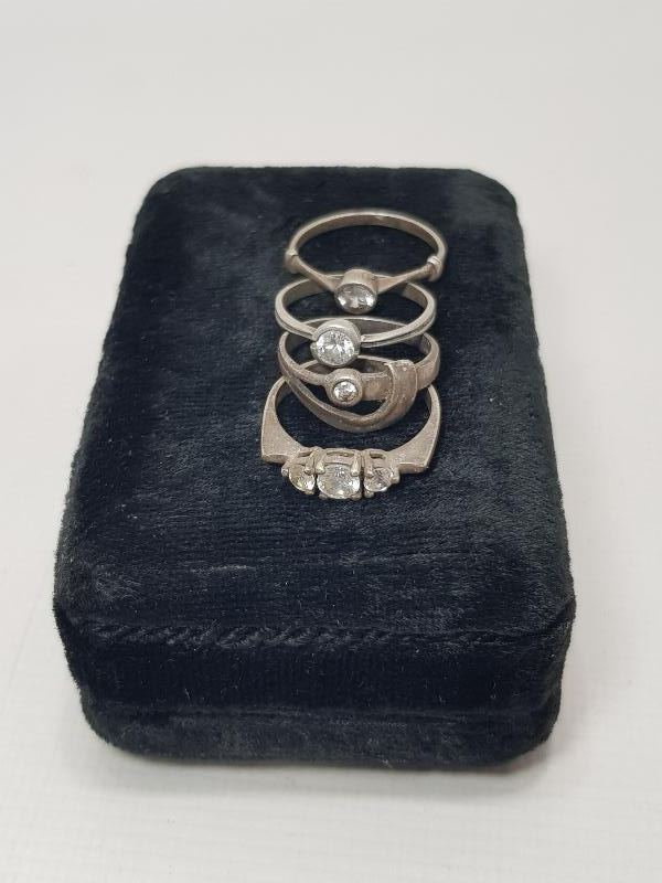 4 ADET GÜMÜŞ YÜZÜK 