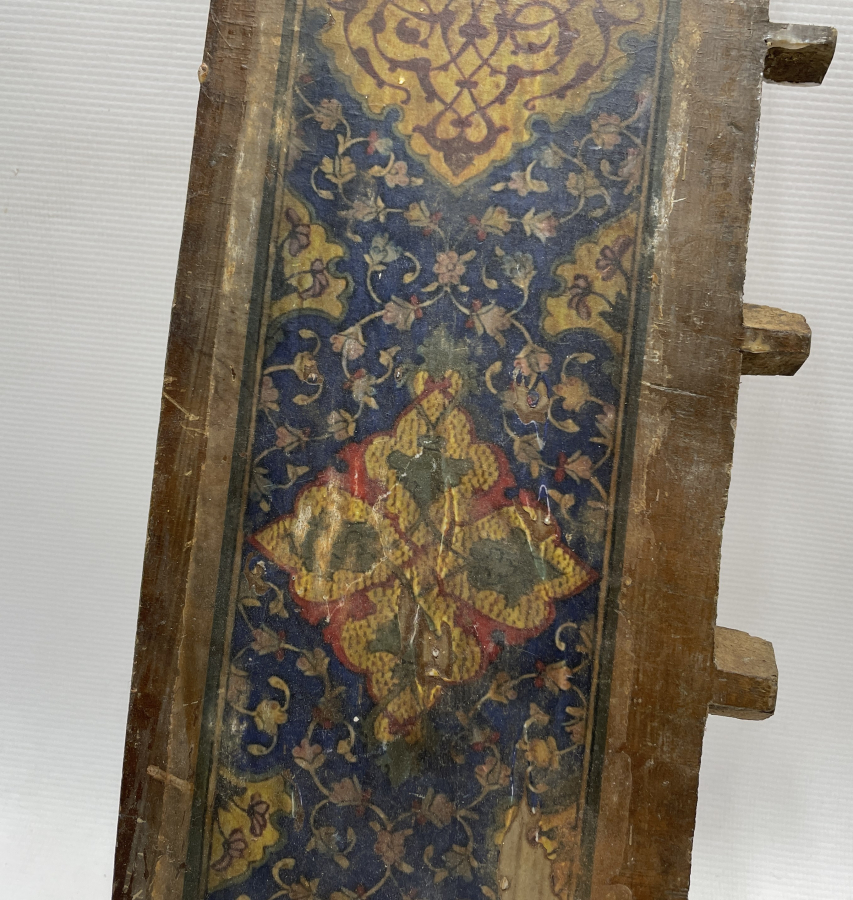 OSMANLI DÖNEMİ AHŞAP ÜZERİ İŞLEMELİ DOLAP KAPAĞI