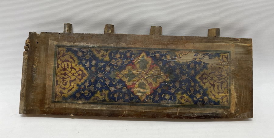 OSMANLI DÖNEMİ AHŞAP ÜZERİ İŞLEMELİ DOLAP KAPAĞI