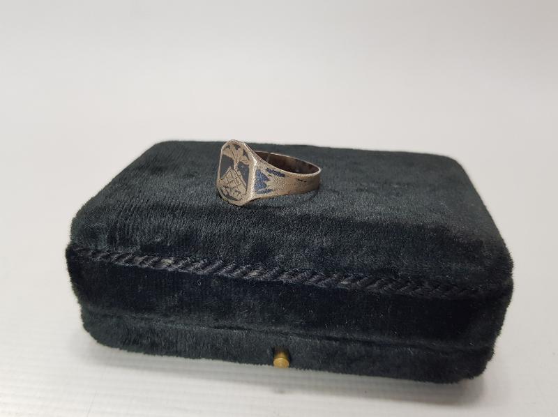 OSMANLI DÖNEMİ MISIR PİRAMİTLERİ TEMALI SAVATLI GÜMÜŞ YÜZÜK 