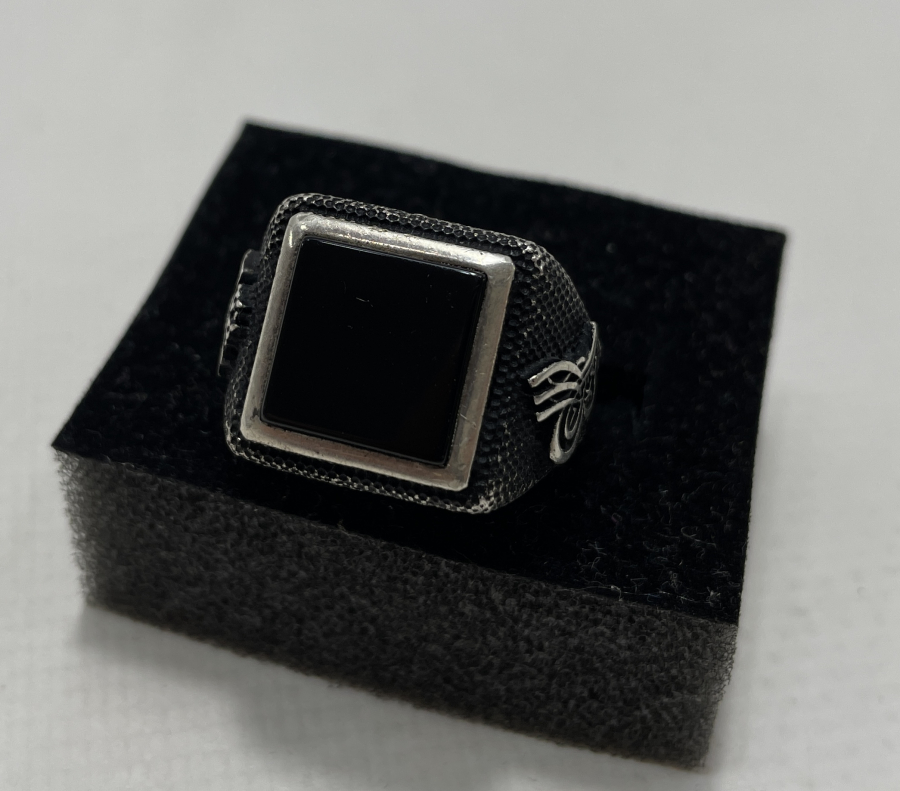 SİYAH AKİKLİ GÜMÜŞ YÜZÜK