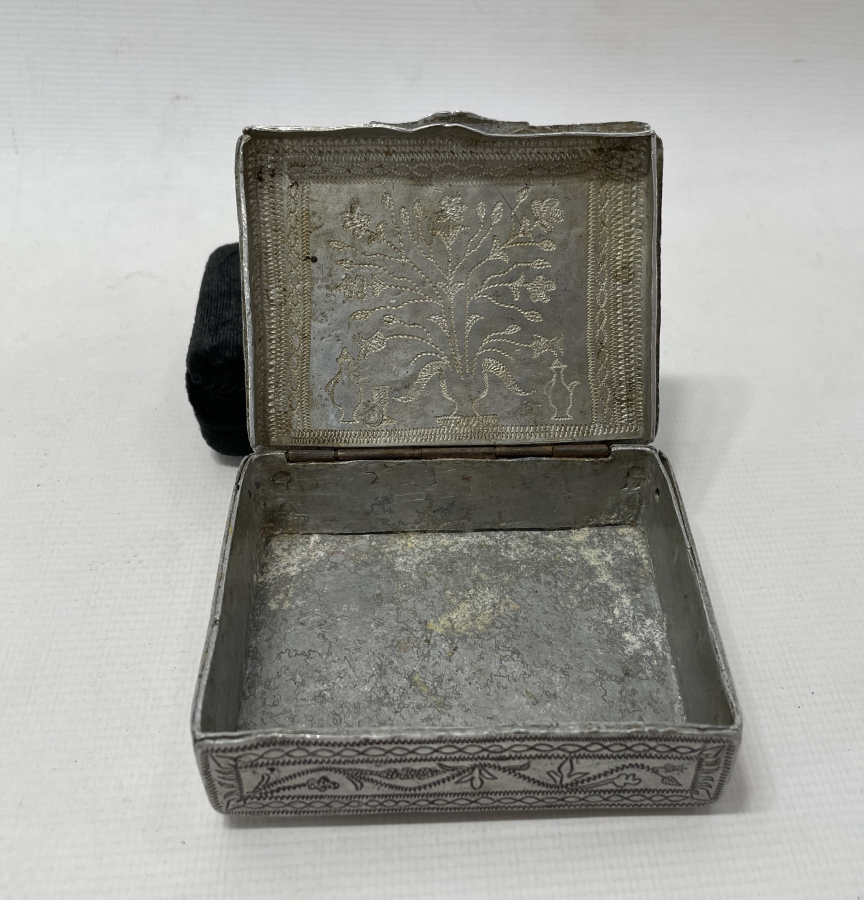 OSMANLI DÖNEMİ TAMAMI İŞLEMELİ ESARET YADİGARI ASKERİ TÜTÜN TABAKASI