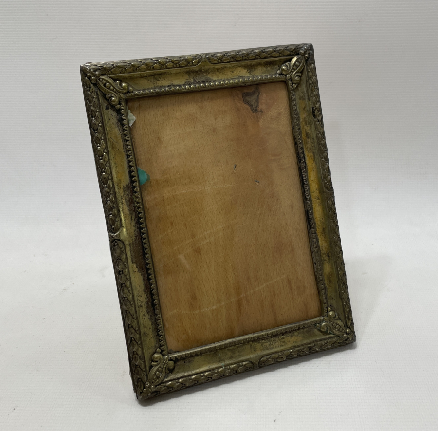 EKSİKSİZ ANTİKA GÜMÜŞ ÇERÇEVE 