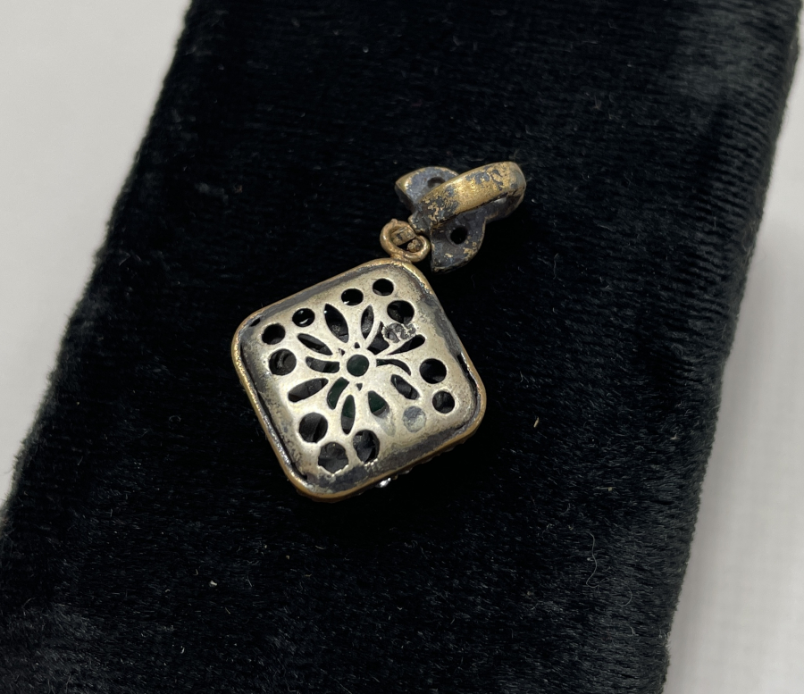 MARGAZİT TAŞLI GÜMÜŞ KOLYE UCU