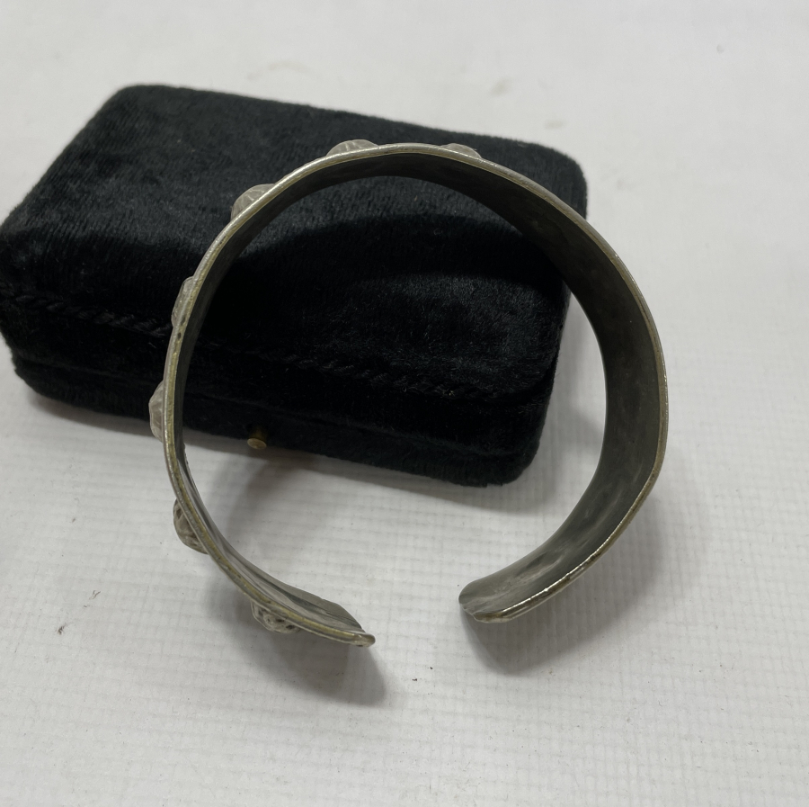 OSMANLI DÖNEMİ NADİR FORMDA ERMENİ İŞİ ÇİVİLİ BİLEZİK