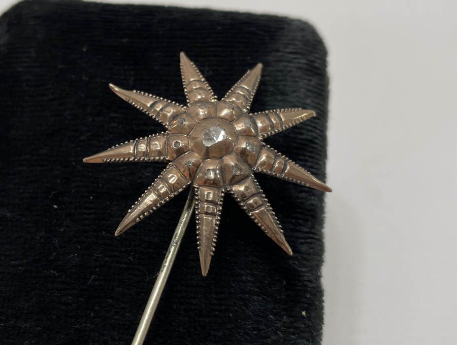 OSMANLI DÖNEMİ YILDIZ FORMUNDA ALTIN BROŞ