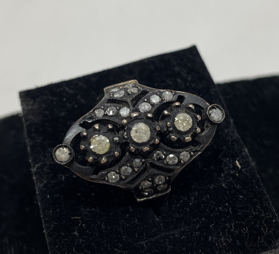 ÖZEL YAPIM ELMAS YÜZÜK