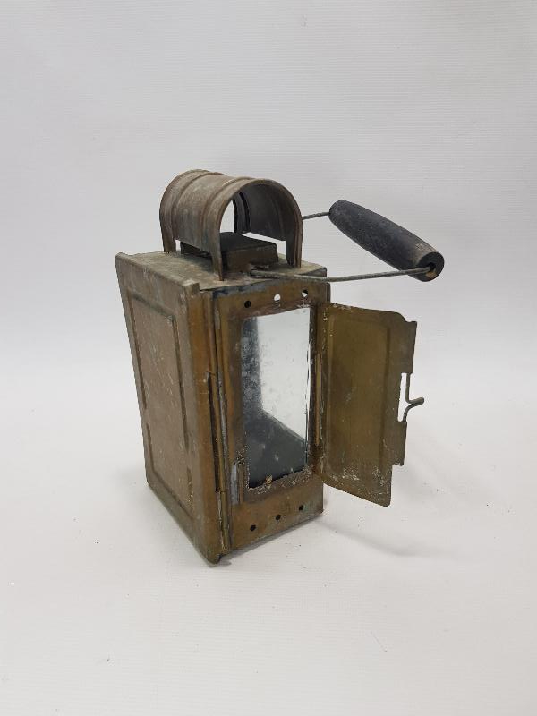 ANTİKA DEMİRYOLU İŞARET LAMBASI 