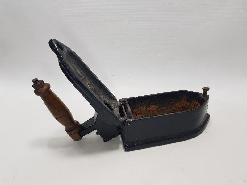 ANTİKA KÖMÜRLÜ ÜTÜ